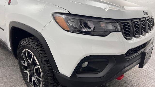 2025 Jeep Compass Trailhawk