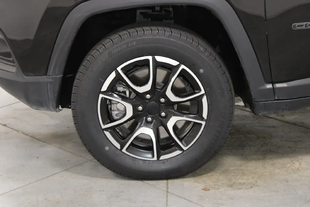 2024 Jeep Compass - $19,248