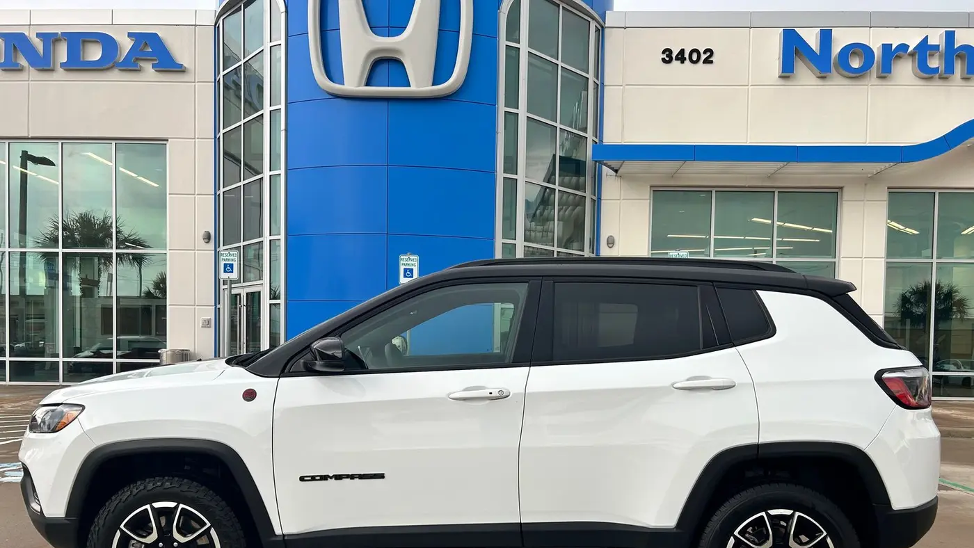 2025 Jeep Compass Trailhawk