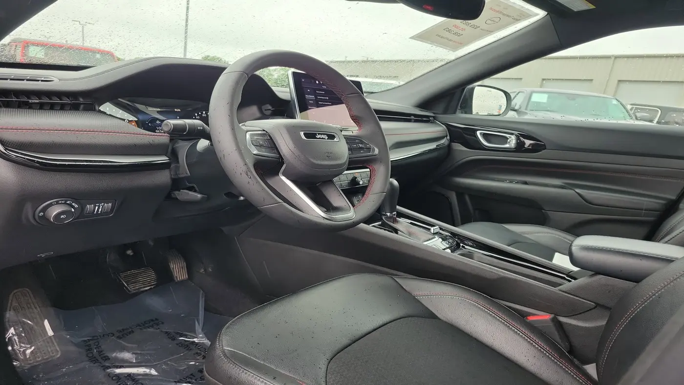 2025 Jeep Compass Trailhawk