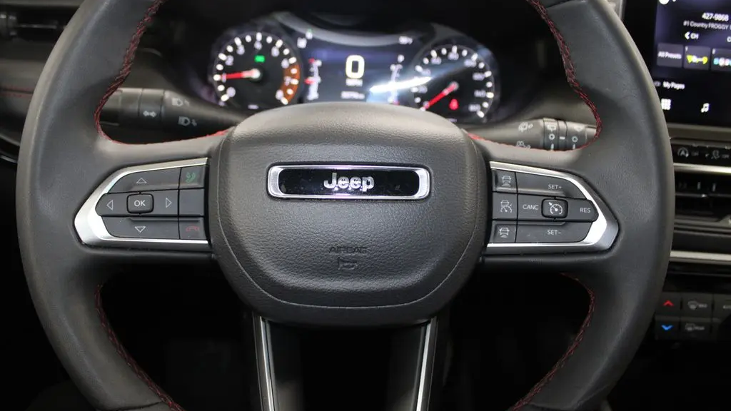 2025 Jeep Compass Trailhawk