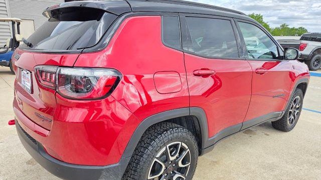 2025 Jeep Compass Trailhawk