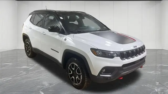 2025 Jeep Compass Trailhawk