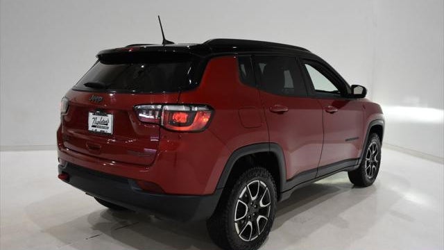 2025 Jeep Compass Trailhawk