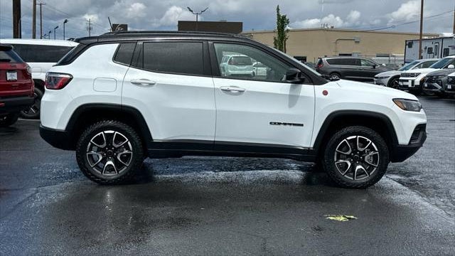 2025 Jeep Compass Trailhawk
