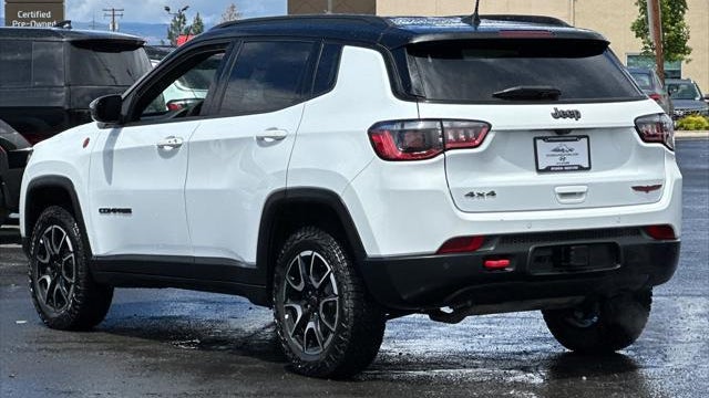 2025 Jeep Compass Trailhawk
