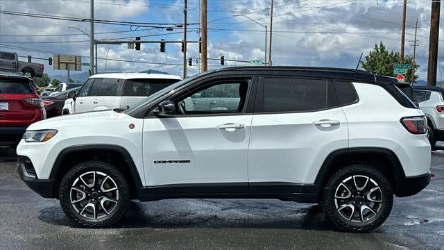 2025 Jeep Compass Trailhawk