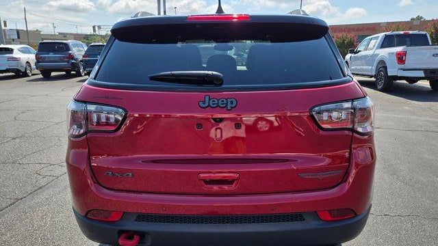 2025 Jeep Compass Trailhawk