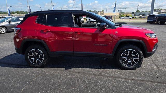 2025 Jeep Compass Trailhawk