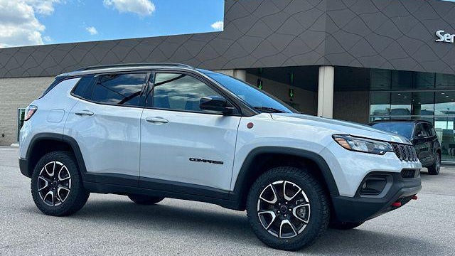 2025 Jeep Compass Trailhawk