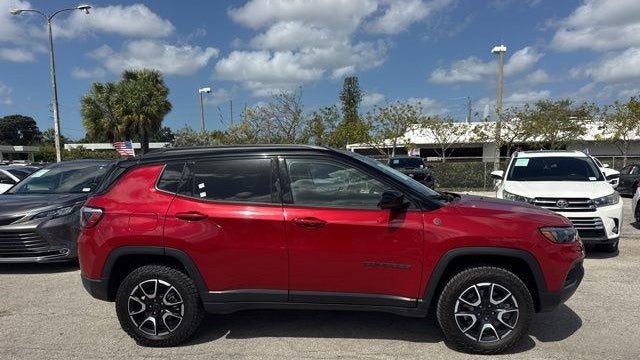 2025 Jeep Compass Trailhawk