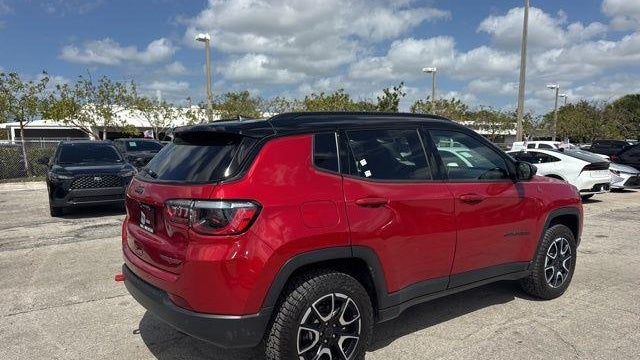 2025 Jeep Compass Trailhawk