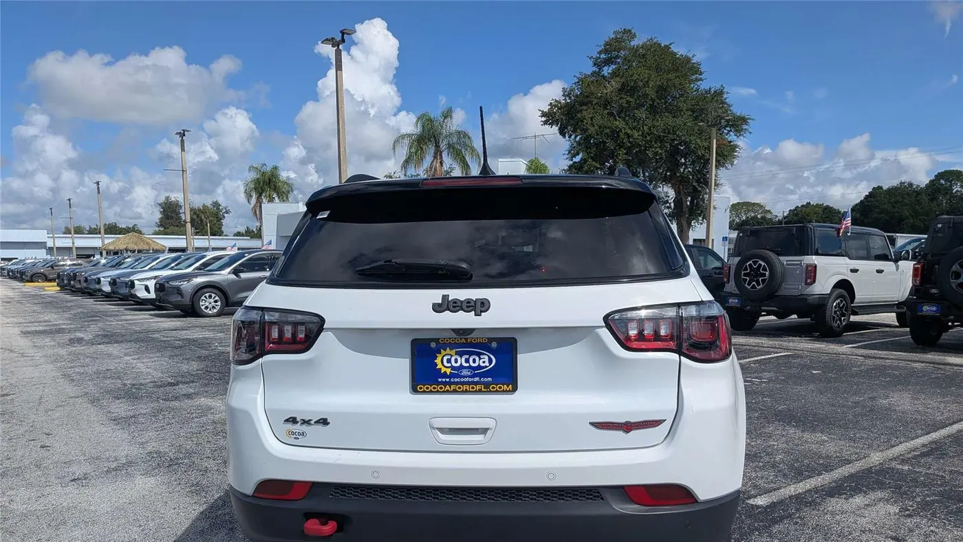 2023 Jeep Compass Trailhawk