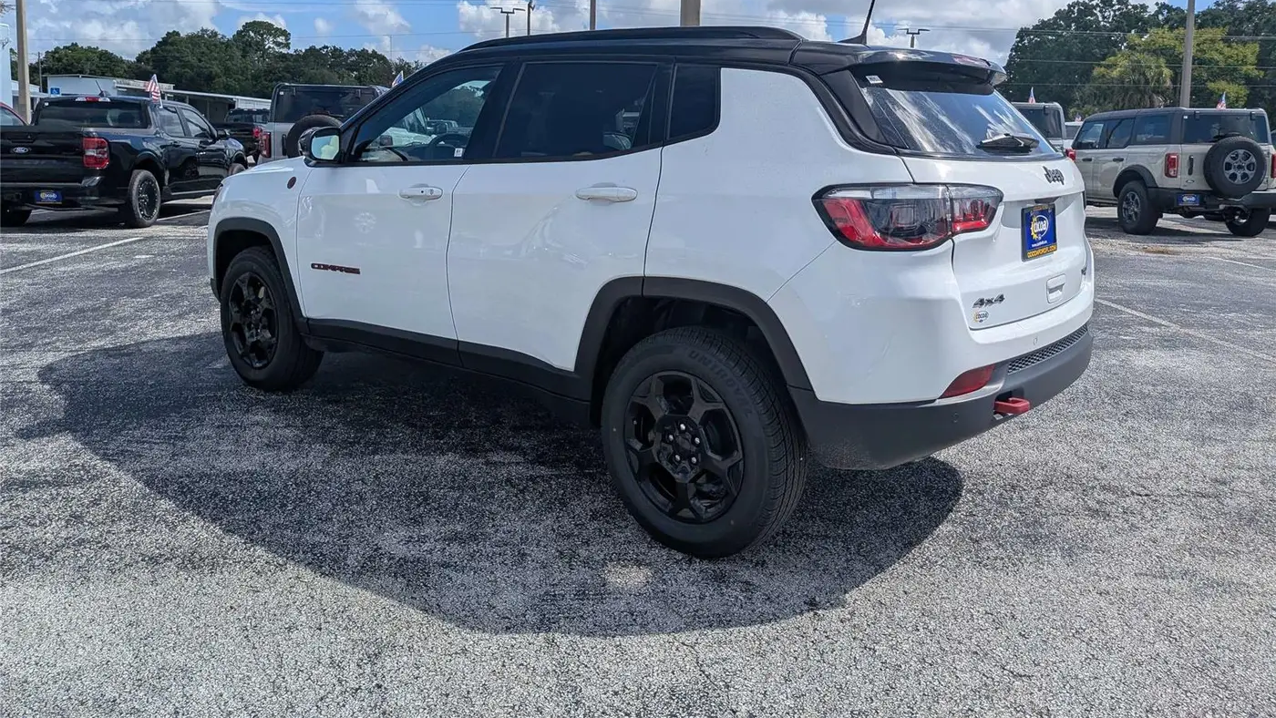 2023 Jeep Compass Trailhawk