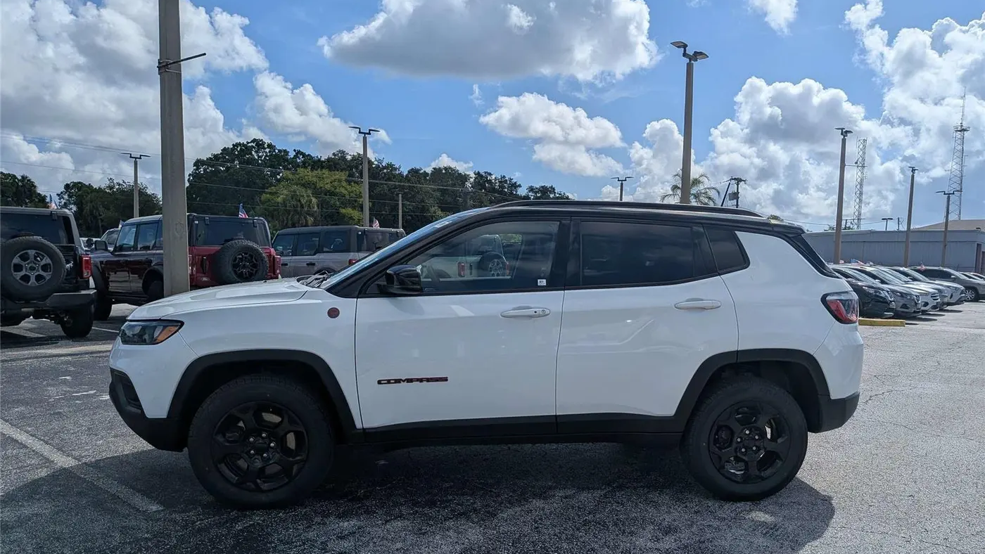 2023 Jeep Compass Trailhawk