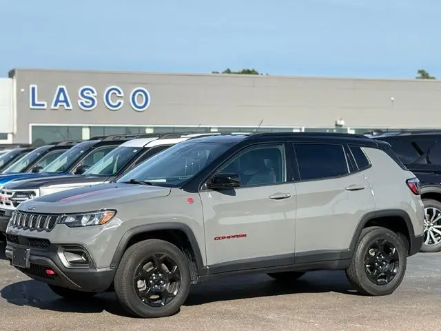 2023 Jeep Compass - $20,500