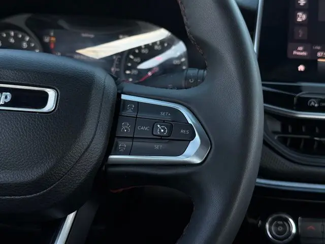 2023 Jeep Compass - $20,500
