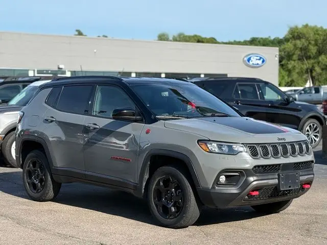 2023 Jeep Compass - $20,500