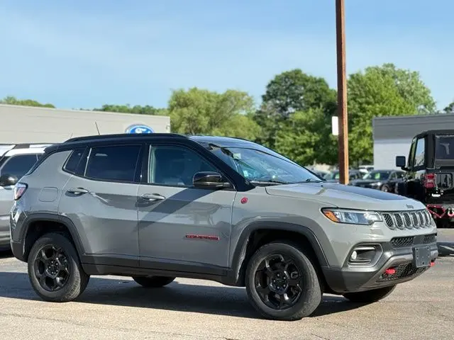 2023 Jeep Compass - $20,500
