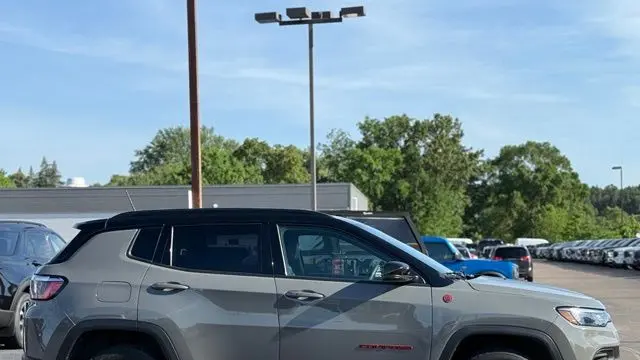 2023 Jeep Compass Trailhawk