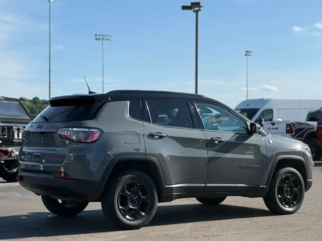 2023 Jeep Compass - $20,500