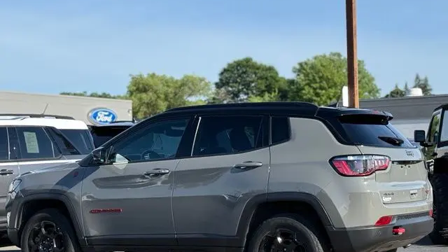 2023 Jeep Compass Trailhawk