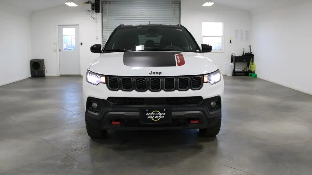 2025 Jeep Compass Trailhawk