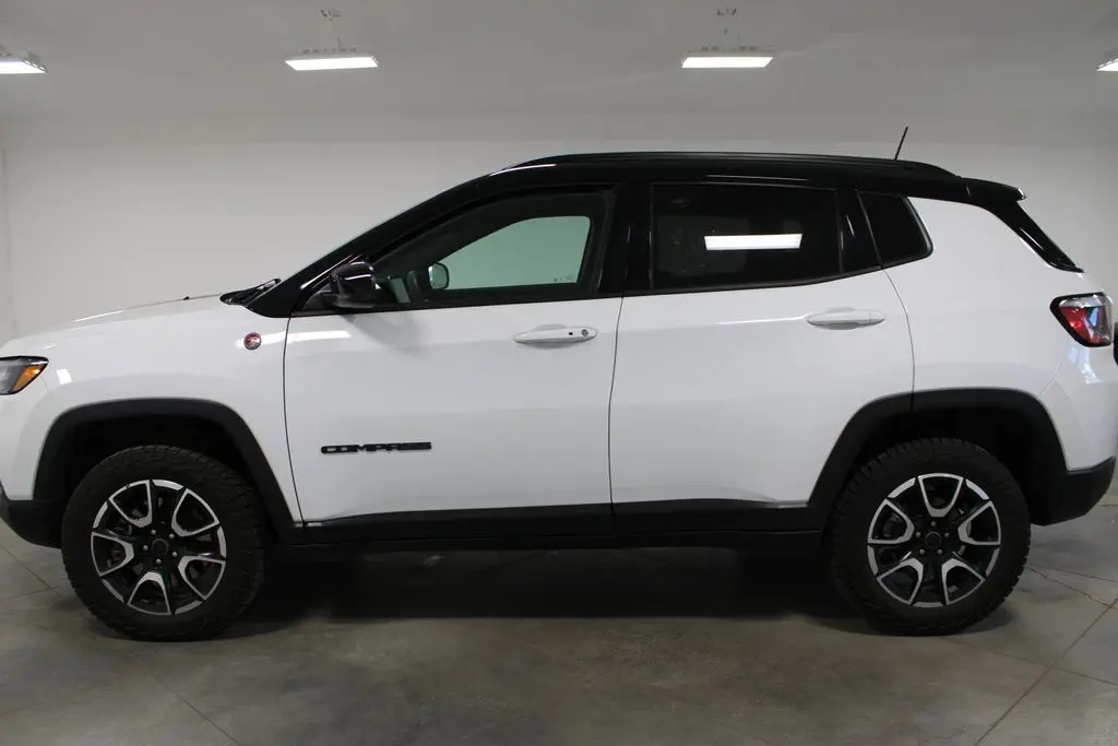 2025 Jeep Compass - $21,688