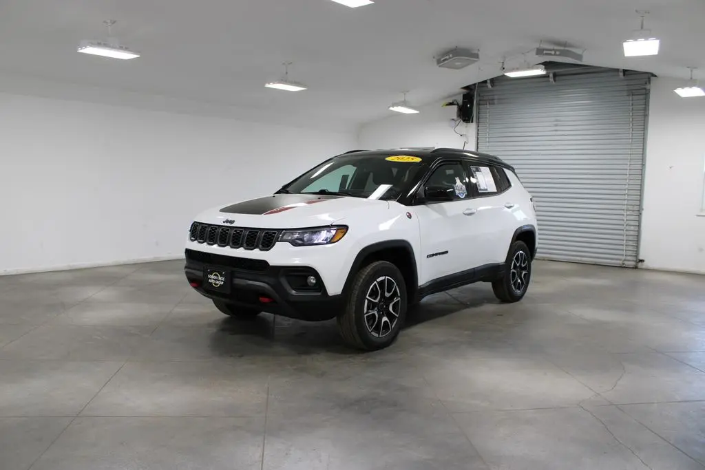 2025 Jeep Compass - $21,688