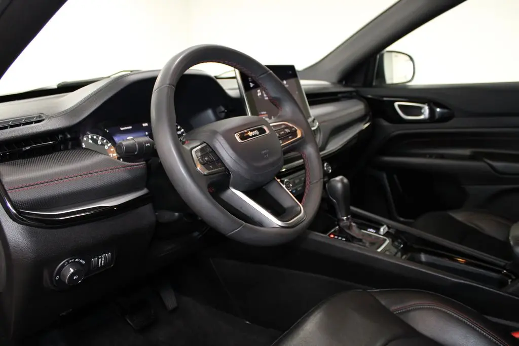 2025 Jeep Compass - $21,688