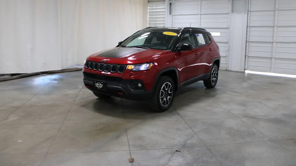 2025 Jeep Compass Trailhawk