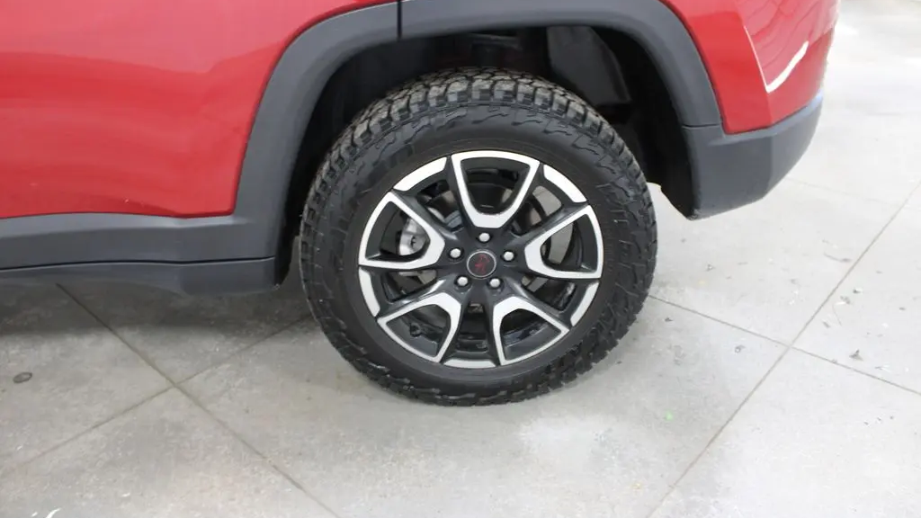 2025 Jeep Compass Trailhawk
