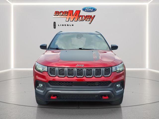 2025 Jeep Compass Trailhawk — photo 1 of 24