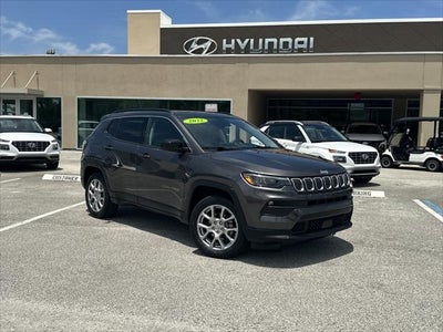 Photo of a 2022 Jeep Compass 4X4 Latitude LUX 4DR SUV for sale