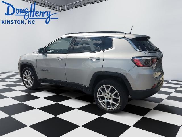 2022 Jeep Compass - $22,777