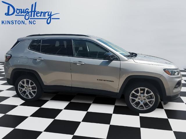 2022 Jeep Compass - $22,777
