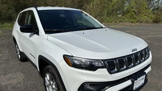 2022 Jeep Compass Latitude Lux