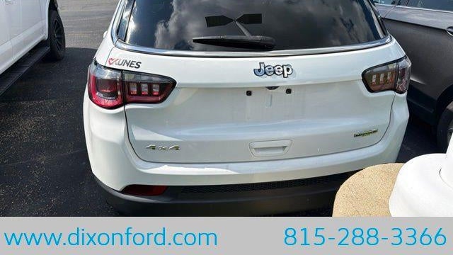 2022 Jeep Compass Latitude Lux