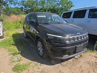 Photo of a 2022 Jeep Compass 4X4 Latitude LUX 4DR SUV for sale