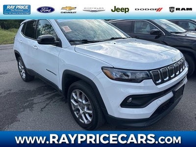 2022 Jeep Compass 4X4 Latitude LUX 4DR SUV