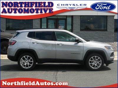 2022 Jeep Compass 4X4 Latitude LUX 4DR SUV