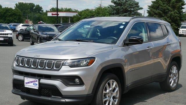 2022 Jeep Compass Latitude Lux