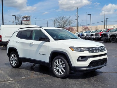 2022 Jeep Compass 4X4 Latitude LUX 4DR SUV