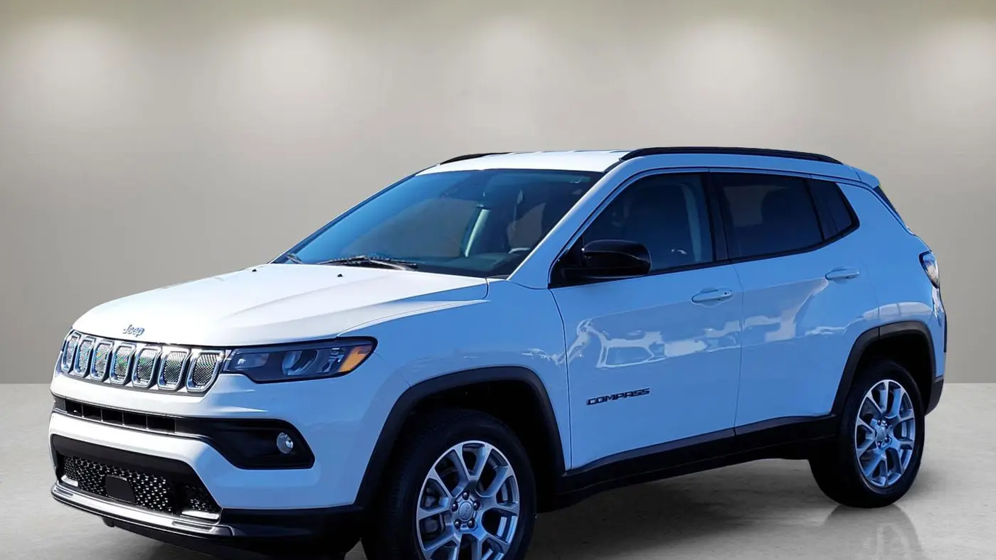2022 Jeep Compass Latitude Lux