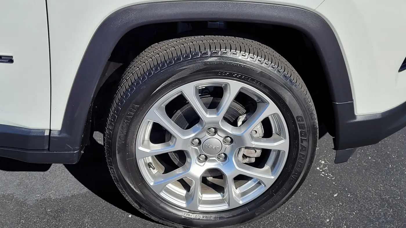 2022 Jeep Compass Latitude Lux