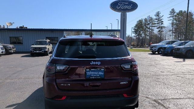 2022 Jeep Compass Latitude Lux