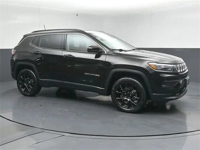 2022 Jeep Compass 4X4 Latitude LUX 4DR SUV
