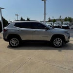 2022 Compass Thumbnail 2