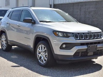 2022 Jeep Compass 4X4 Latitude LUX 4DR SUV