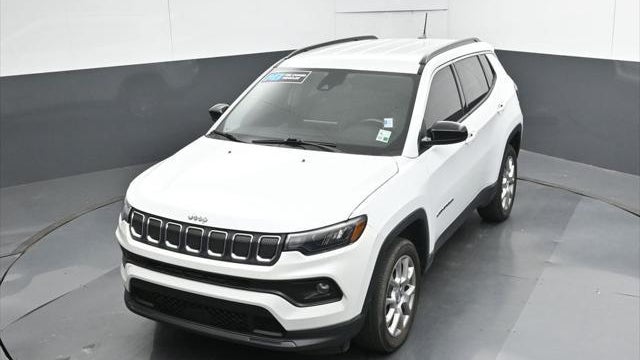 2022 Jeep Compass Latitude Lux